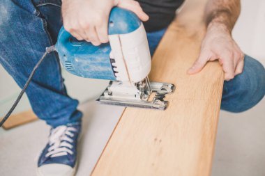 Evde işi bitirmek - yeni bir kaplama döşeme döşeme