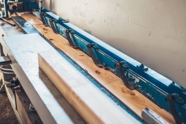 Ahşap fabrikası - keresteden inşaat malzemeleri üretimi