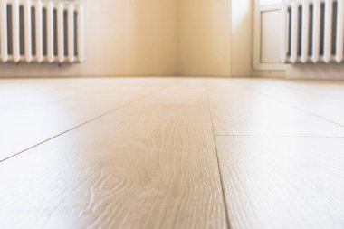 Gün ışığında iç kısımda seçici bir odak ile laminatın görüntüsünü yumuşat