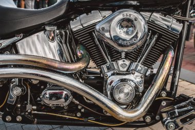 Minsk, Belarus - 14 Eylül 2019: S & S karbüratörleri pazardaki en popüler iş sonrası alım sistemlerinden biridir.