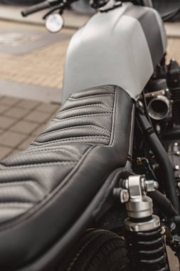 Deri motosiklet koltuğu - özel bisiklet - orijinal deri koltuk.