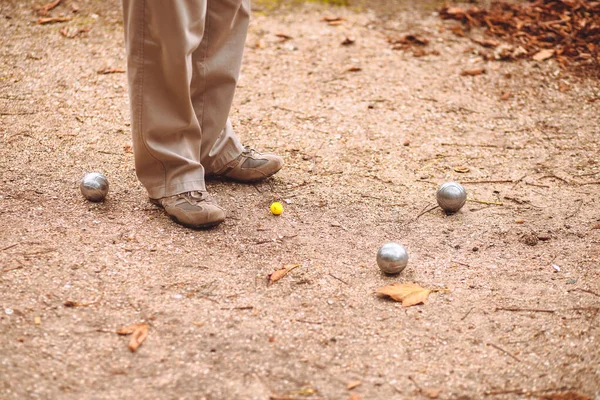 Ein Mann Beim Boule Eine Kontroverse Situation Spiel Dessen Ball — Stockfoto
