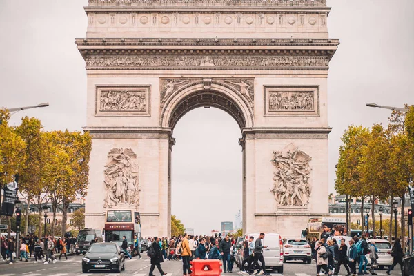 Paris France October 2019 Ενεργό Ωράριο Κυκλοφορίας Στα Ηλύσια Πεδία — Φωτογραφία Αρχείου