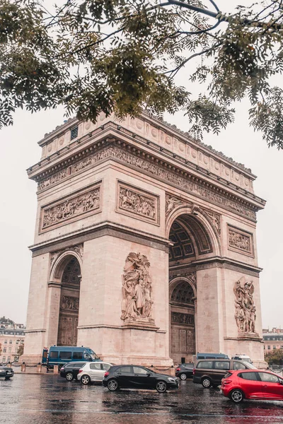 Paris France October 2019 Ενεργή Κυκλοφορία Αυτοκινήτων Στην Πλατεία Charles — Φωτογραφία Αρχείου