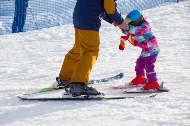 Kayak dersi öğretim çocuk