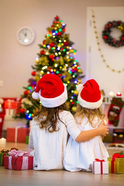 子供とクリスマス — ストック写真