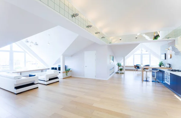 Moderne interieur groot appartement — Stockfoto
