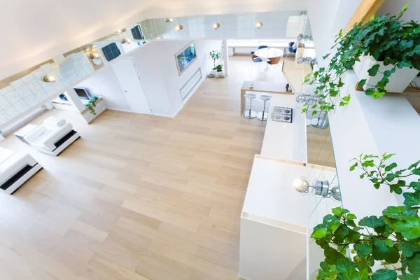Modern interiör stor lägenhet — Stockfoto