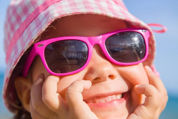 Little girl  in  summertime — Stock Photo, Image