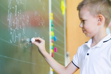 Schoolboyl, yazı tahtası