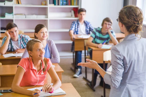 Lección en la escuela — Foto de Stock