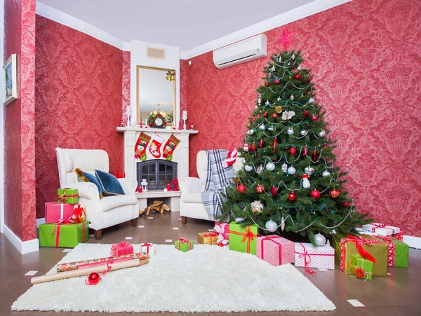 Hediyeli Noel ağacı