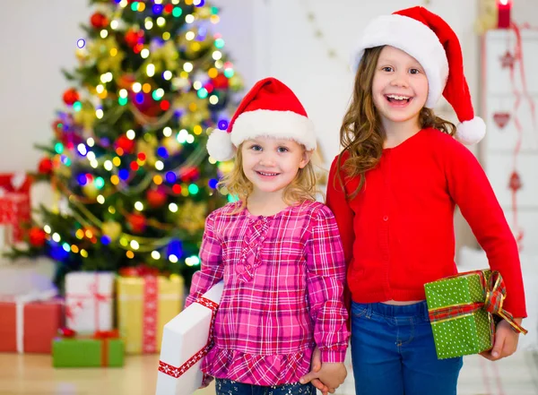 Meninas no Natal — Fotografia de Stock