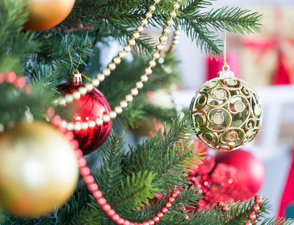 Árbol de Navidad decorado — Foto de Stock