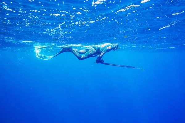 Pesca com aranha no oceano — Fotografia de Stock