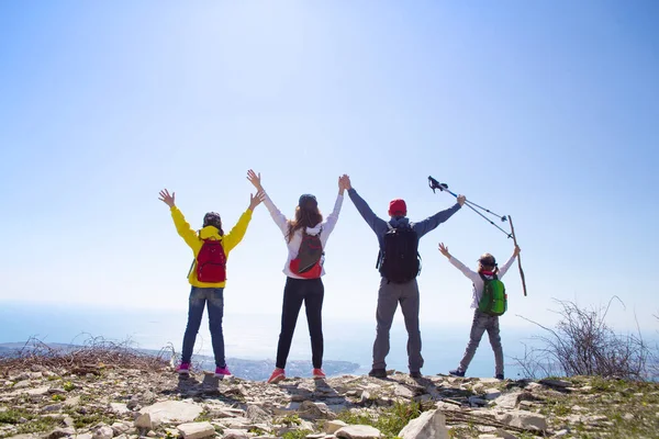 Family in a hike — Stock Photo, Image