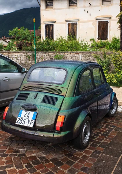 Vista del Fiat Cinquecento — Foto de Stock