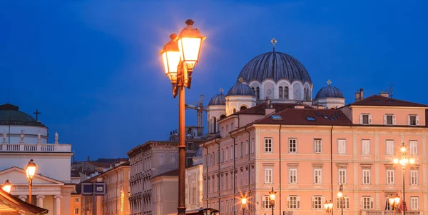 Den ortodokse kirke St. Spyridon i Trieste – stockfoto