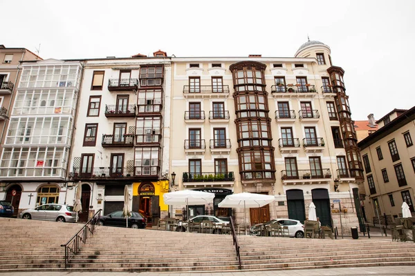 Vista do edifício típico de Santander — Fotografia de Stock