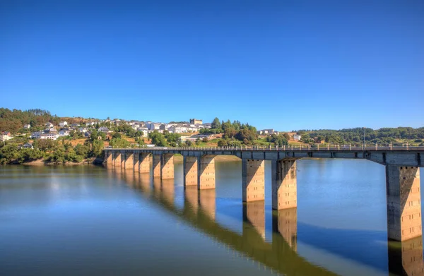 Pont romain sur la rivière Minho, Portomarin — Photo