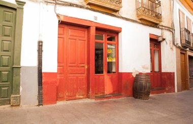 Kırmızı kahve bar 