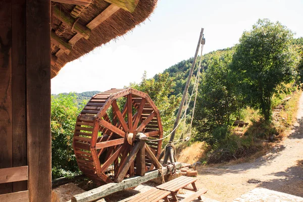 Antik Roma treadwheel vinç görünümünü — Stok fotoğraf