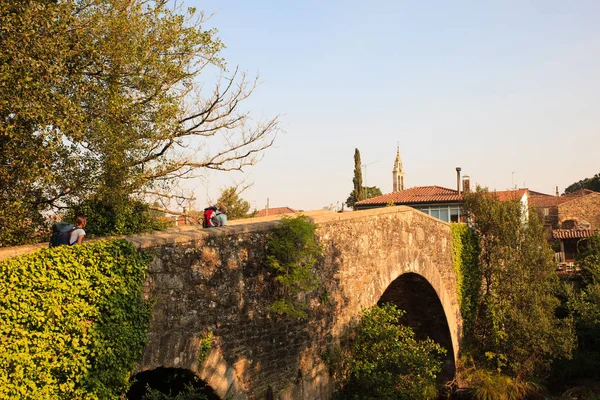 Ponte medieval em Furelos — Fotografia de Stock