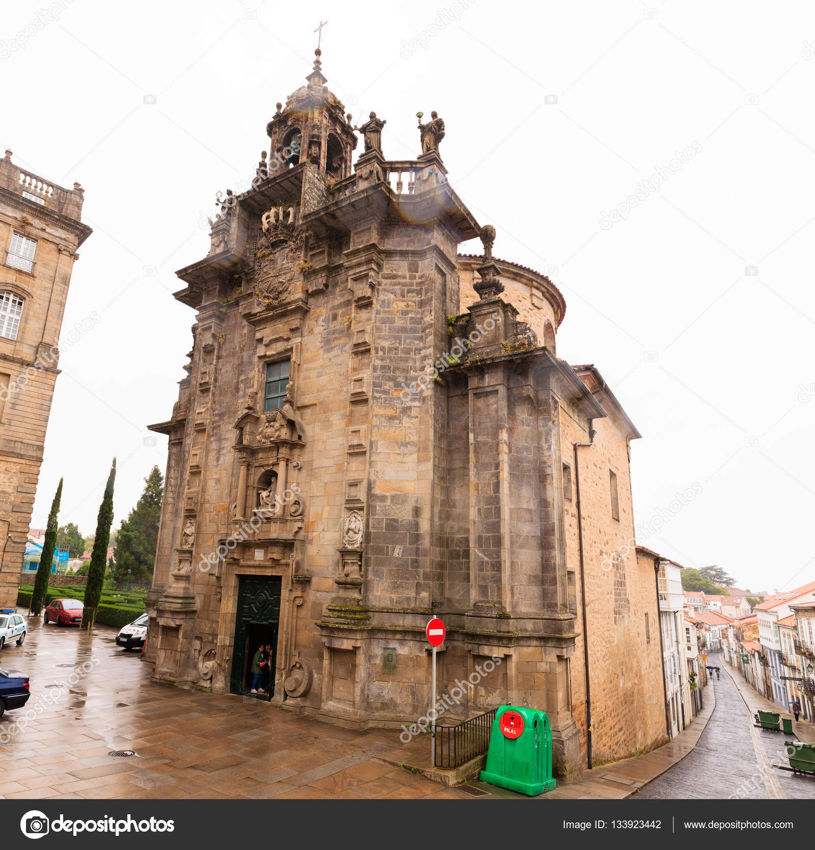 Vista la Iglesia de San Fructuoso a Santiago â Foto Stock