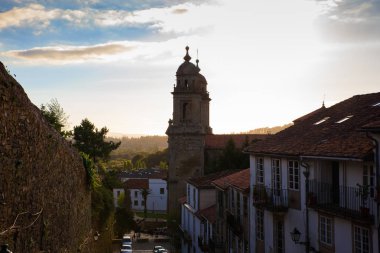 Kulelerinin St. Francis, Santiago Manastırı