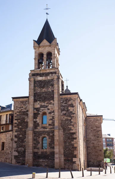 Церковь Сан-Андрес в Понферрада — стоковое фото