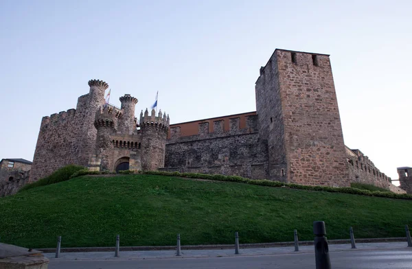 圣殿骑士城堡在 Ponferrada，西班牙 — 图库照片