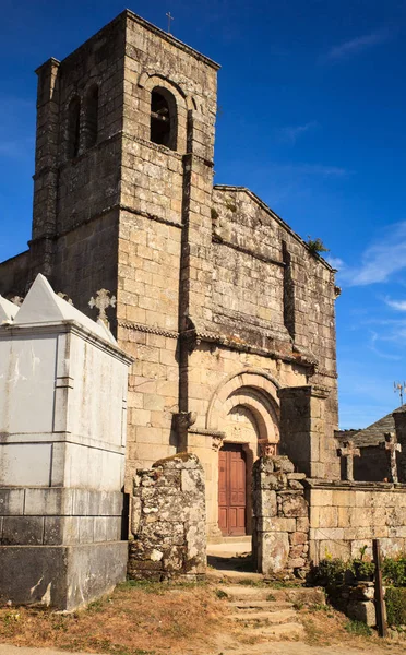 Utsikt över Santiago kyrkan, Barbadelo — Stockfoto