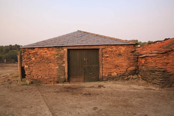 Altes ländliches Haus, Spanien — Stockfoto