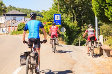 St. James yol boyunca Pilgrimn motorcu