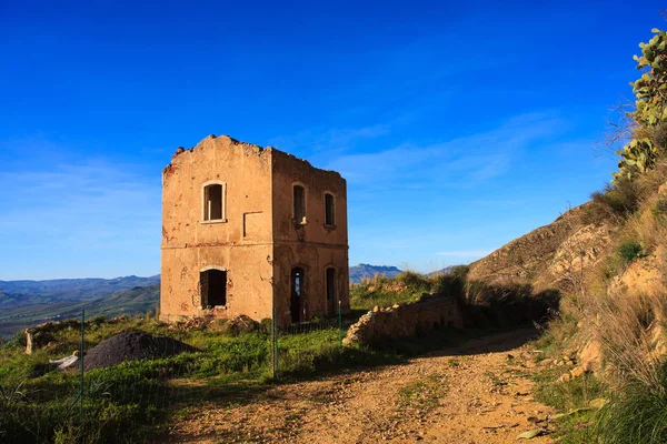 Altes Bauernhaus — Stockfoto