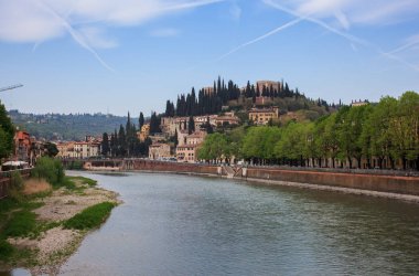 Görünüm Adige Nehri ponte Nuovo, Verona