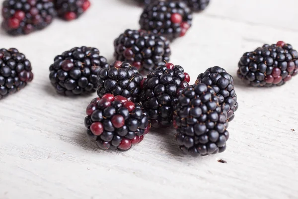 Blackberry on wooden table — Stock Photo, Image