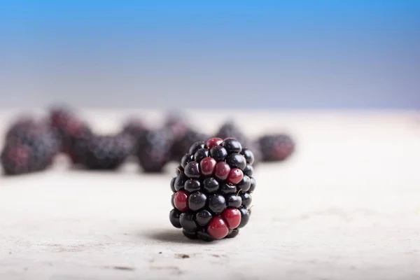 Blackberry on wooden table — Stock Photo, Image