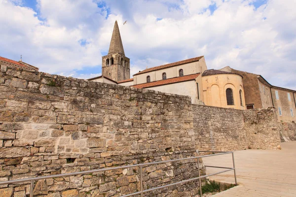 Zvonice Eufraziova bazilika, Poreč — Stock fotografie