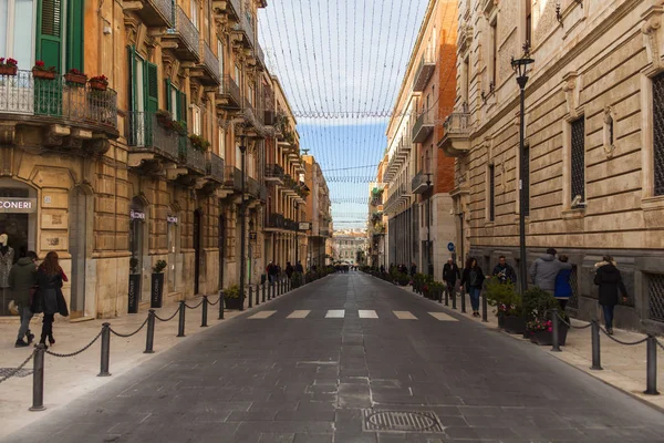 Corso Matteotti, famosa calle de Ortigia — Foto de Stock