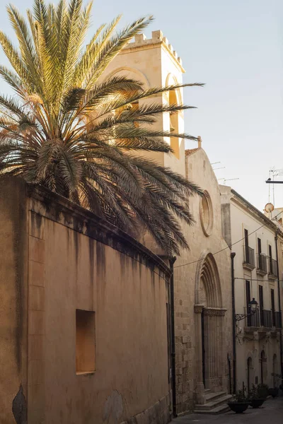 Vista de la iglesia de San Martino Vescovo, Ortigia — Foto de Stock