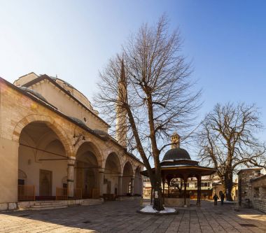 Gazi Hüsrev bey Camii, Saraybosna'da