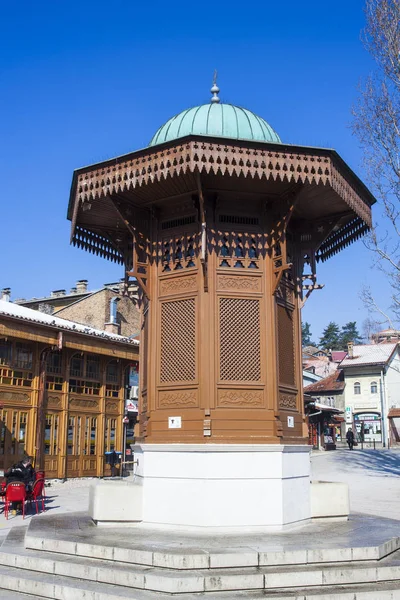 The Sebilj wooden fountain, Sarajevo — Stock Photo, Image