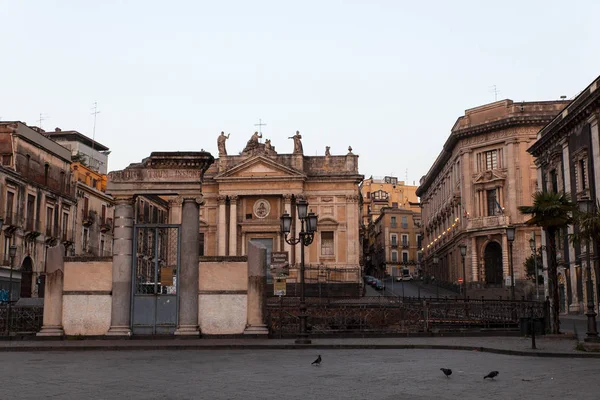 카타니아, 로마 의원 형 극장의 모습 — 스톡 사진