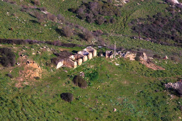 Sicilya kırsalında bir ev. — Stok fotoğraf