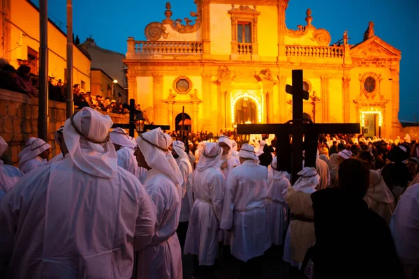 Leonforte Sicilia Abril Hermanos Cristianos Durante Tradicional Procesión Del Viernes — Foto de Stock
