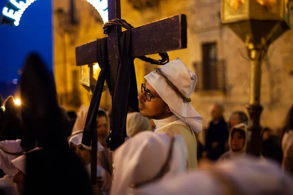 Leonforte Sicilia Aprile Fratelli Cristiani Durante Tradizionale Processione Del Venerdì — Foto Stock