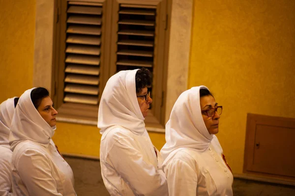 Leonforte Sicilia Abril Hermanas Cristianas Durante Tradicional Procesión Del Viernes — Foto de Stock