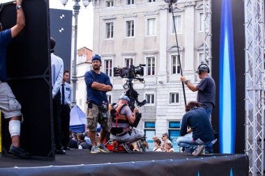 Trieste, İtalya - Eylül 07: perde arkası. Film ekibi, Gabriele Salvatores 'in yönetmenliğini yaptığı Il Ragazzo' yu filme alıyor.