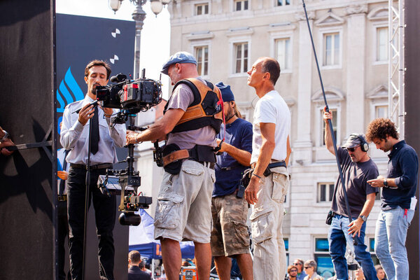 ТРЕСТЕ, ИТАЛИЯ - СЕНТЕМ, 07: 00. Съёмочная группа фильма "Невидимка Иль Рагаццо" режиссёра Габриэле Сальваторес 07 сентября 2016 года
